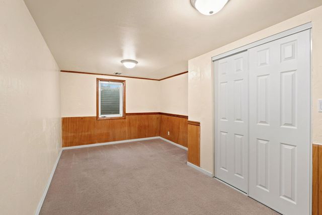 4206 N Oak St, Spokane, WA 99205