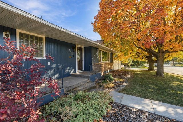 4206 N Oak St, Spokane, WA 99205