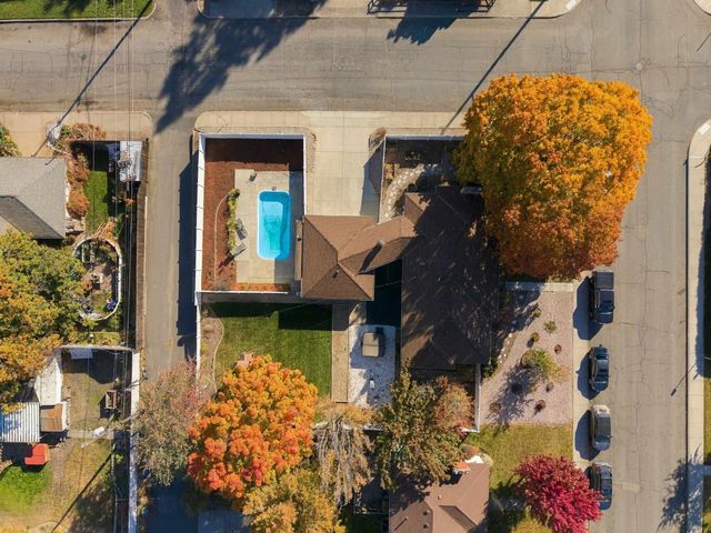 4206 N Oak St, Spokane, WA 99205