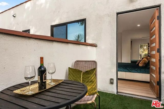 1400 N Orange Drive, Los Angeles, CA 90028