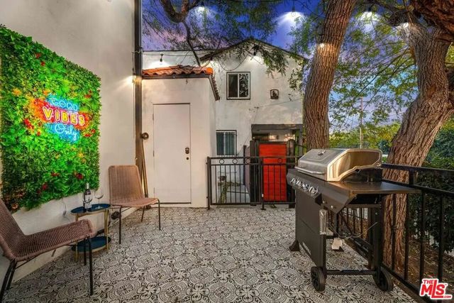 1400 N Orange Drive, Los Angeles, CA 90028