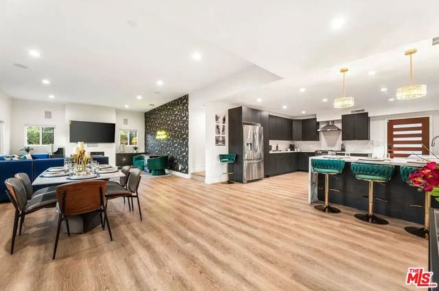 1400 N Orange Drive, Los Angeles, CA 90028
