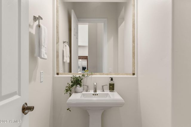 2427 N ATWOOD --, Mesa, AZ 85207