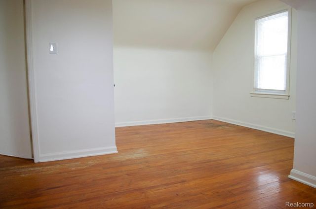 15960 Martin Road, Roseville, MI 48066