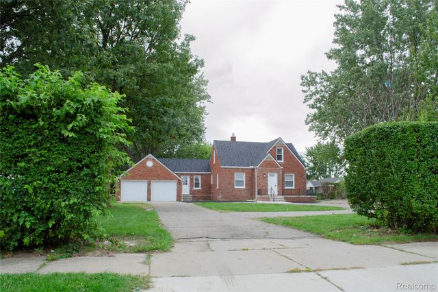 15960 Martin Road, Roseville, MI 48066