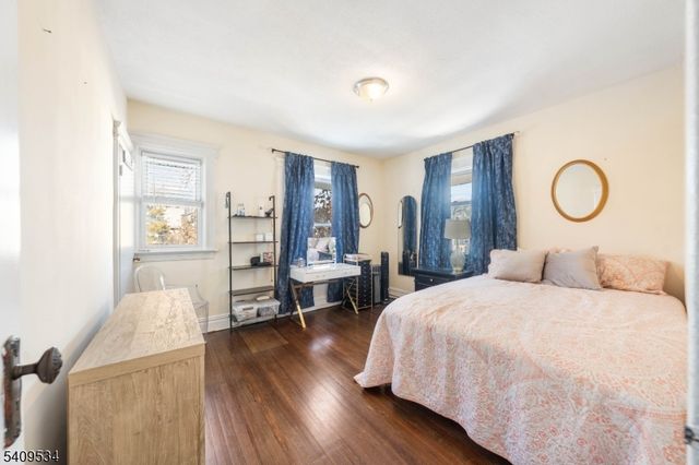 33 Grant Ave, East Orange City, NJ 07017