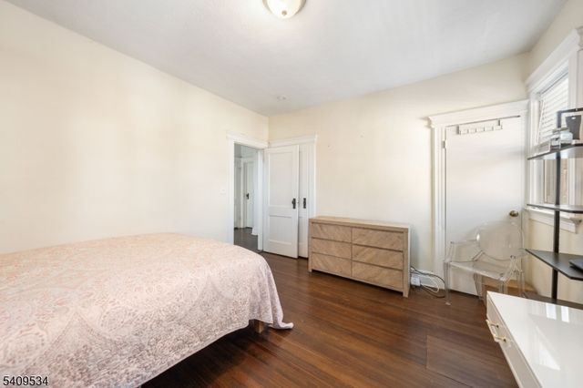 33 Grant Ave, East Orange City, NJ 07017