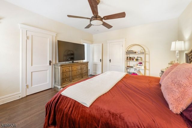 33 Grant Ave, East Orange City, NJ 07017