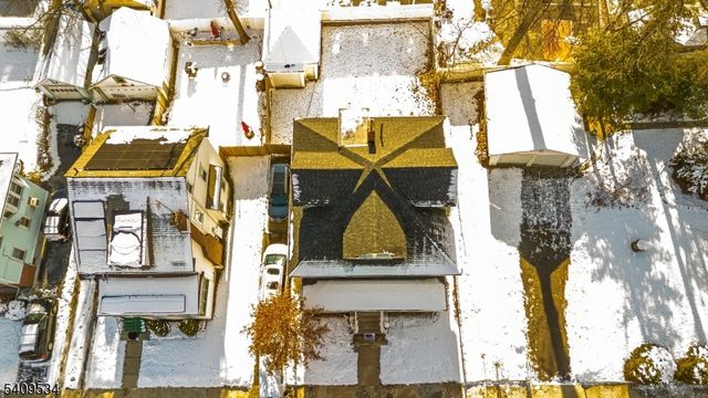 33 Grant Ave, East Orange City, NJ 07017