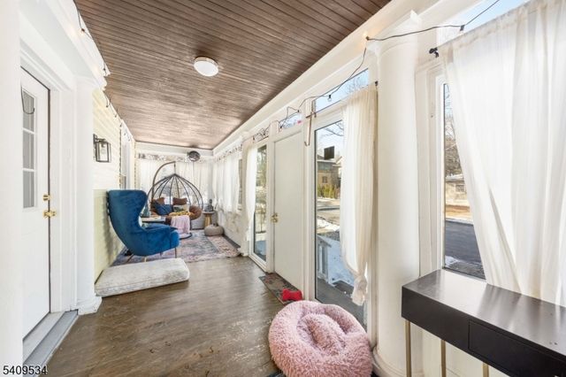 33 Grant Ave, East Orange City, NJ 07017