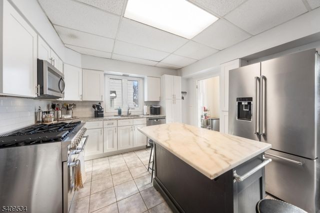 33 Grant Ave, East Orange City, NJ 07017