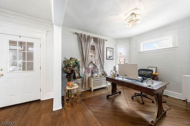 33 Grant Ave, East Orange City, NJ 07017