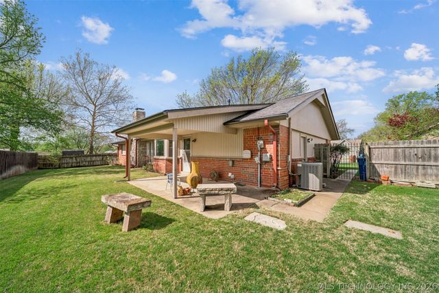 9409 S 69th East Avenue, Tulsa, OK 74133