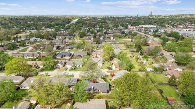 9409 S 69th East Avenue, Tulsa, OK 74133