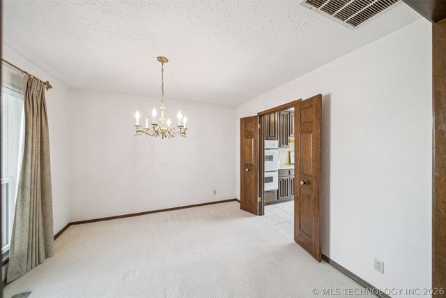 9409 S 69th East Avenue, Tulsa, OK 74133