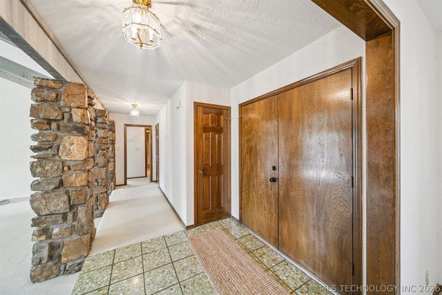 9409 S 69th East Avenue, Tulsa, OK 74133