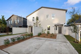 7818 Hanfro Lane A/B, Houston, TX 77088