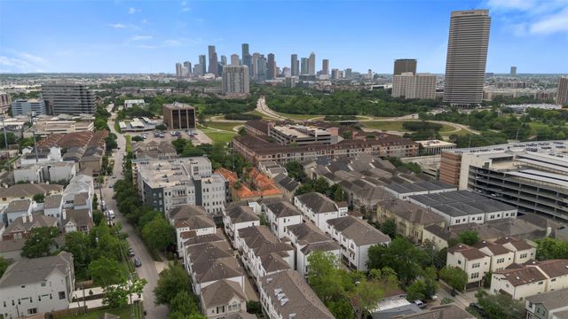 4217 Feagan Street, Houston, TX 77007
