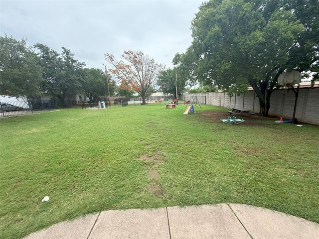 716 E Main Street, Allen, TX 75002