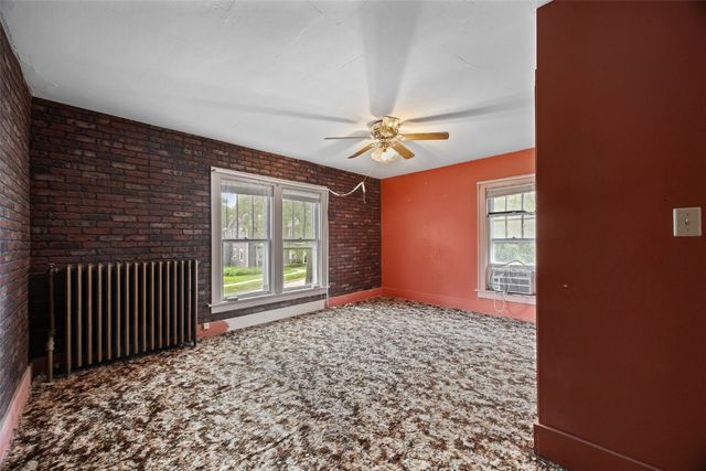 309 2nd Avenue NW, Mt Vernon, IA 52314