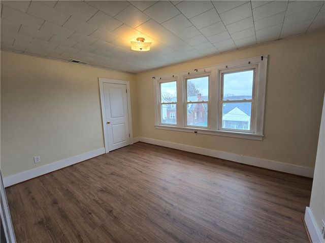 548 Summit St, New Kensington, PA 15068