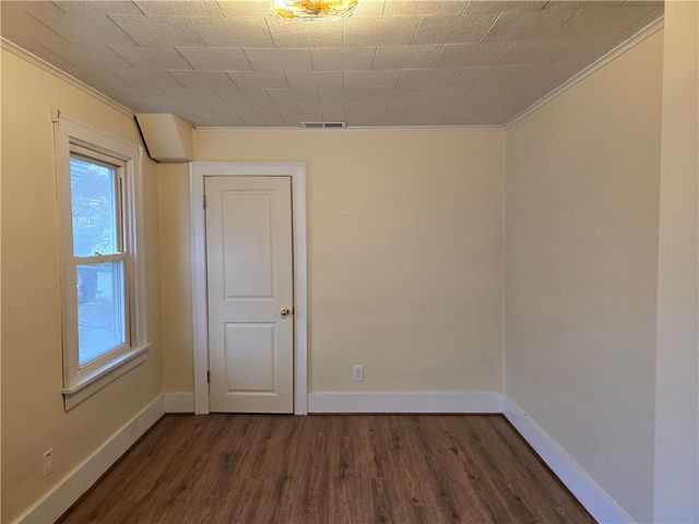 548 Summit St, New Kensington, PA 15068