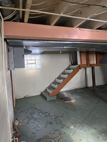 548 Summit St, New Kensington, PA 15068