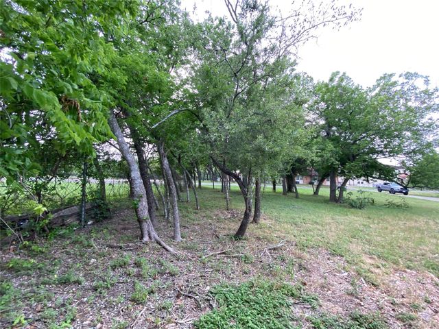 758 Live Oak ST, Kyle, TX 78640