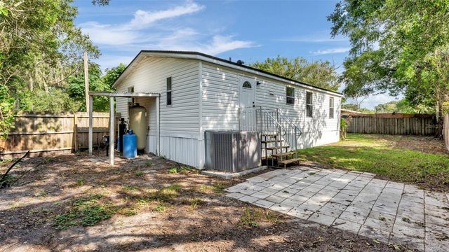 1222 ROWELL STREET, Auburndale, FL 33823