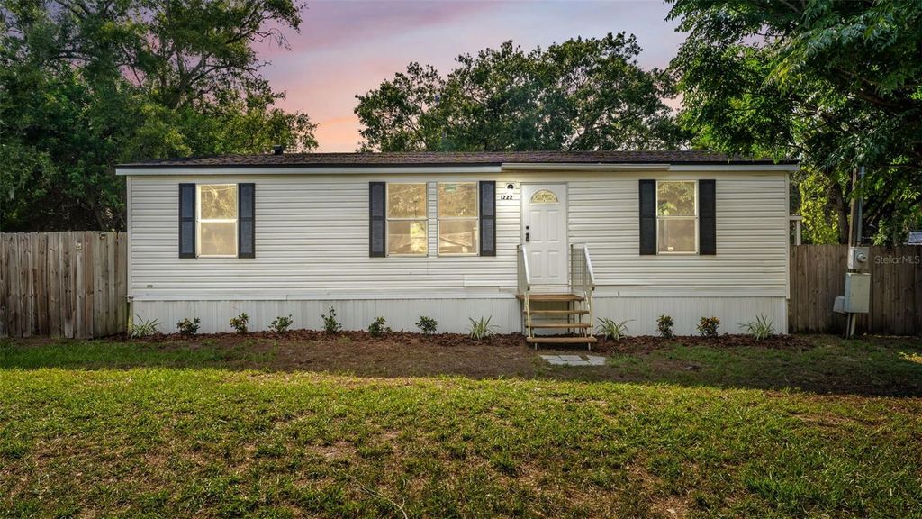1222 ROWELL STREET, Auburndale, FL 33823