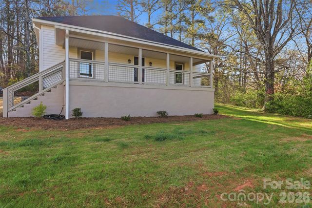 600 Linneys Mountain Road, Taylorsville, NC 28681