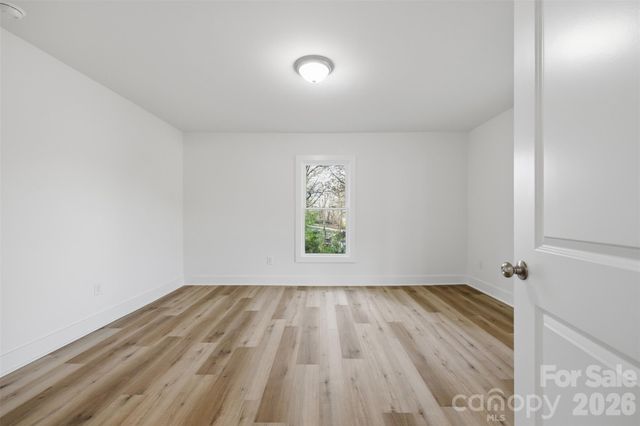 600 Linneys Mountain Road, Taylorsville, NC 28681