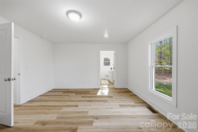 600 Linneys Mountain Road, Taylorsville, NC 28681