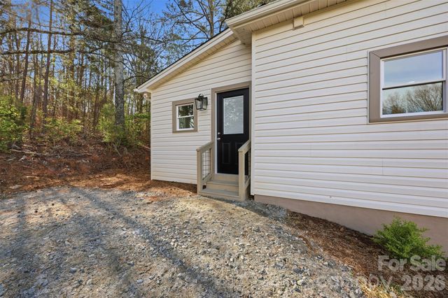 600 Linneys Mountain Road, Taylorsville, NC 28681
