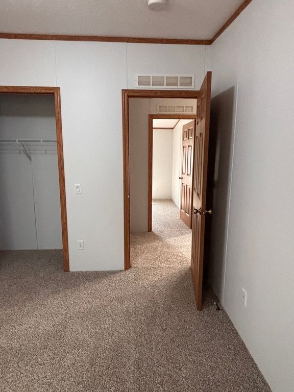 Image 27 of property listing at 15662 E Nolan Road, Mt Vernon, IL 62864