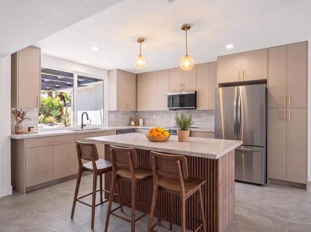 91 Calle Encinitas, Rancho Mirage, CA 92270