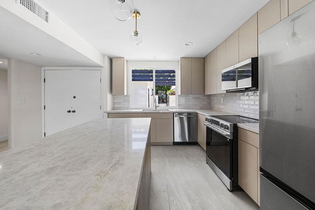 91 Calle Encinitas, Rancho Mirage, CA 92270