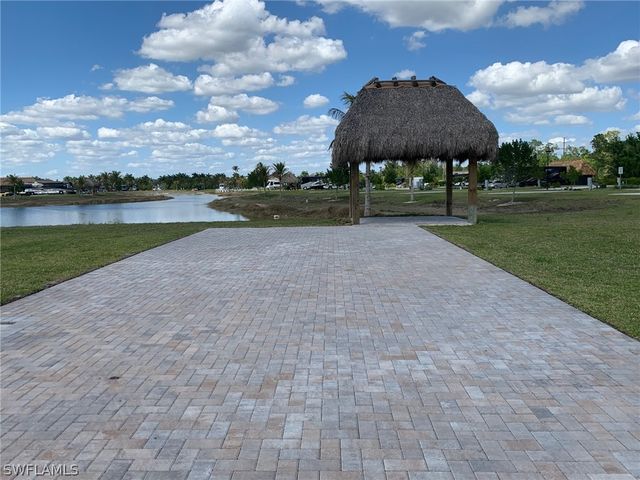 5661 Laguna Caribe CIR, Fort Myers, FL 33905