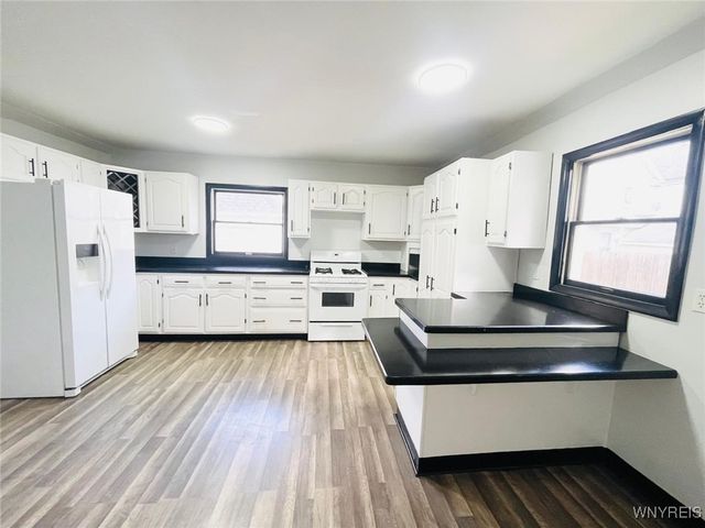 395 Dearborn Street, Buffalo, NY 14207