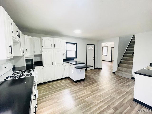 395 Dearborn Street, Buffalo, NY 14207