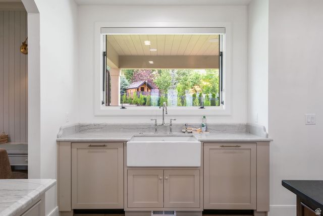 1018 W 4230 N, Pleasant Grove, UT 84062