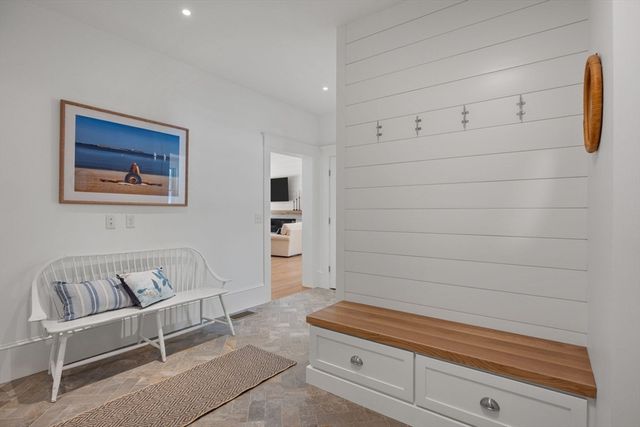 6 Monomoy Lane, Orleans, MA 02653