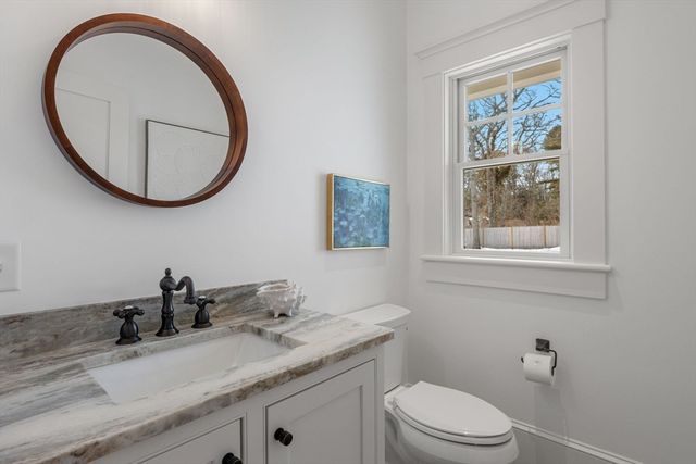 6 Monomoy Lane, Orleans, MA 02653