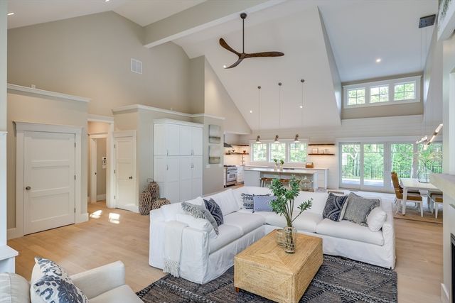 6 Monomoy Lane, Orleans, MA 02653