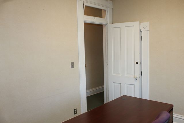 215 Fulton Street, Geneva, IL 60134