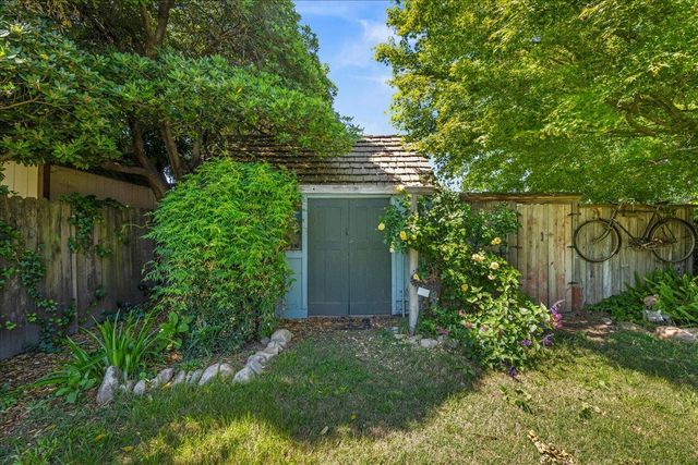 1840 Deerwood St, West Sacramento, CA 95691