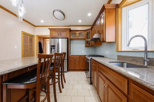 1 Dayton St, Boston, MA 02124