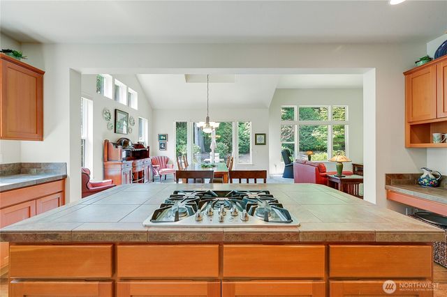 442 Rainier Lane, Port Ludlow, WA 98365