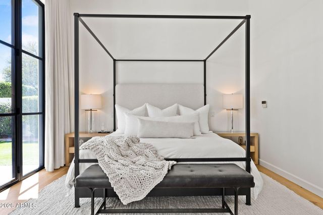 8757 E SHARON Drive, Scottsdale, AZ 85260