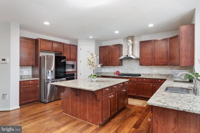8091 SIDE HILL DR, Warrenton, VA 20187